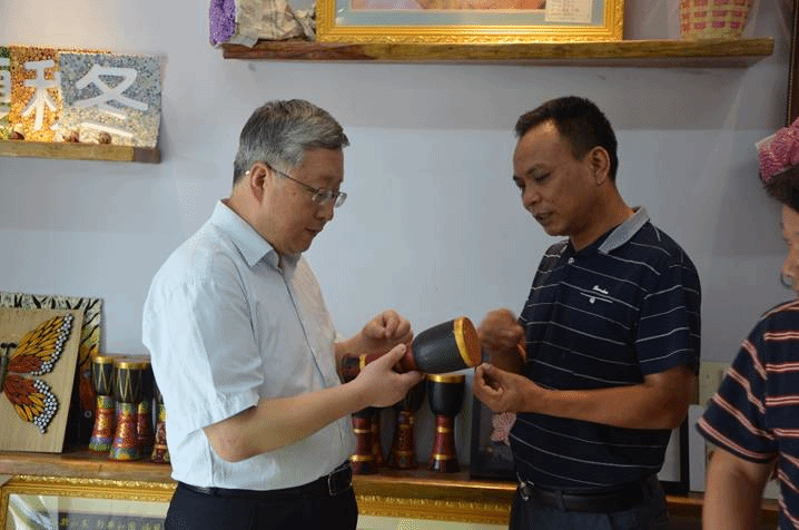 http://fupin.snnu.edu.cn/__local/5/05/FC/0BB4C07ECDD78A3C9F298A12A5E_41A2DC12_4DB2D.jpg